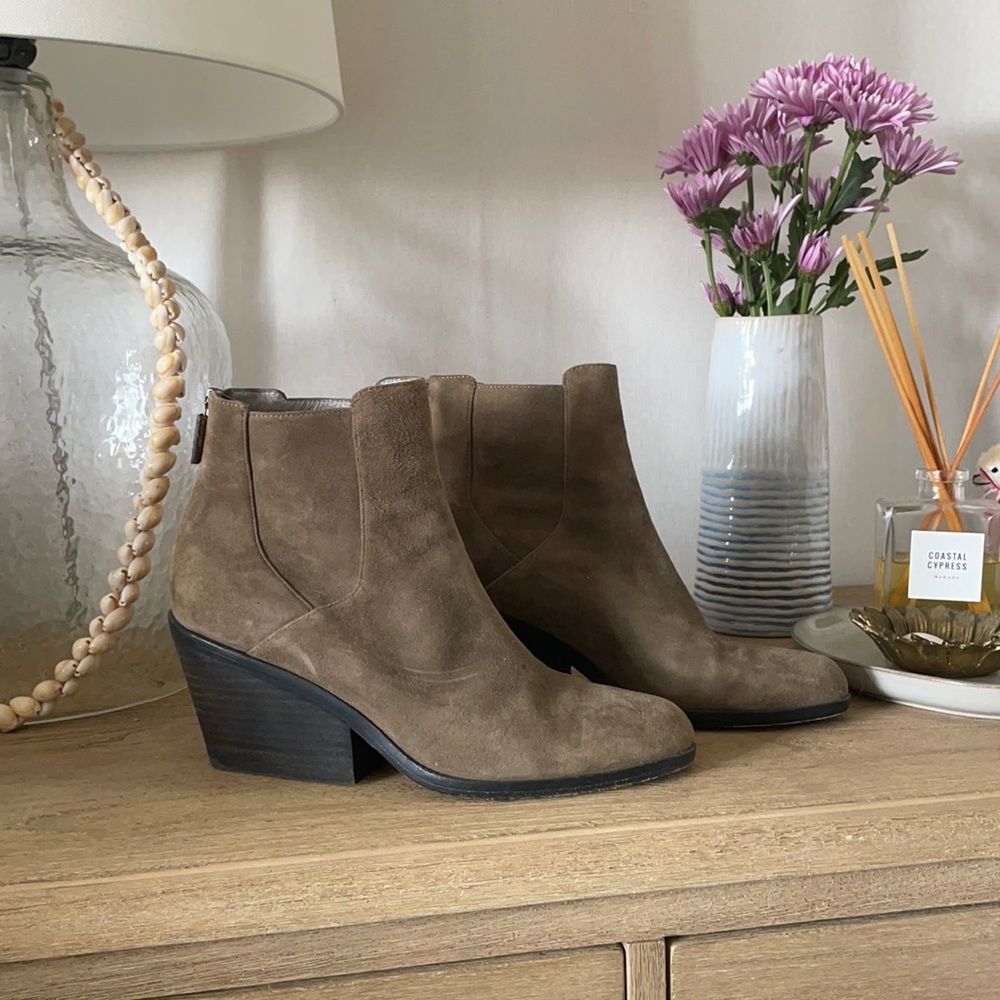 eileen fisher bootie